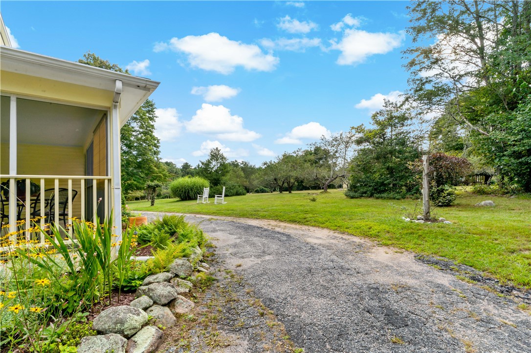 808 Ten Rod Road