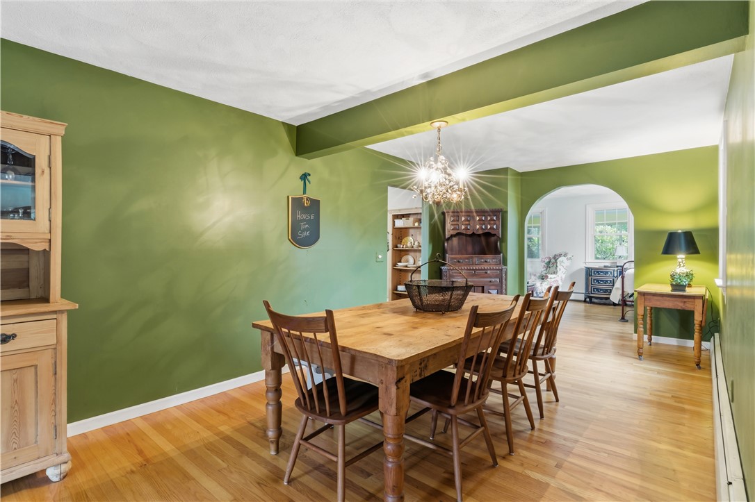 808 Ten Rod Road