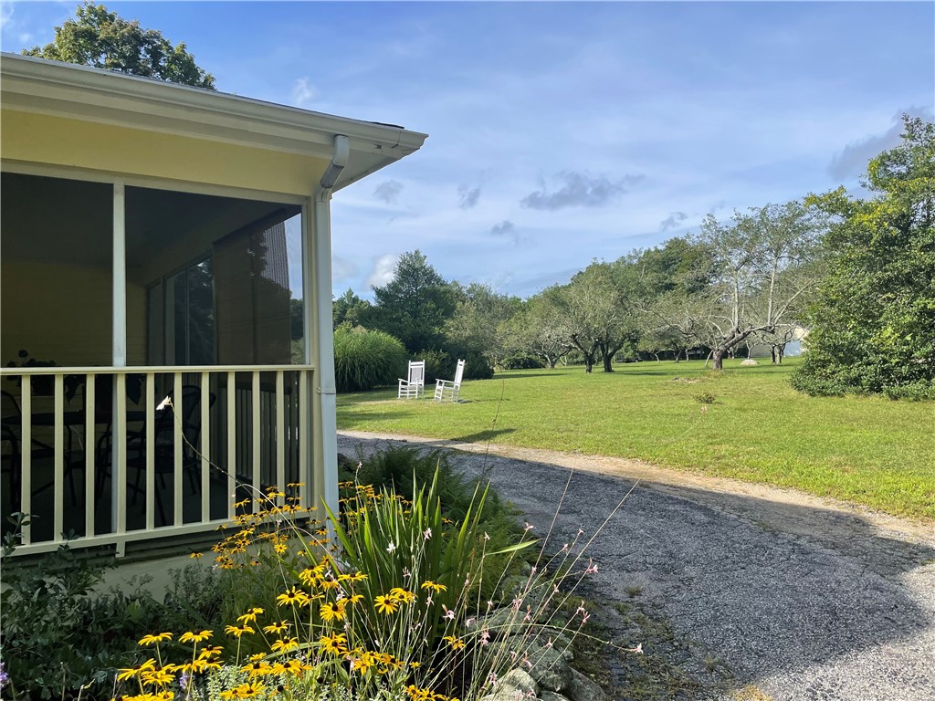 808 Ten Rod Road