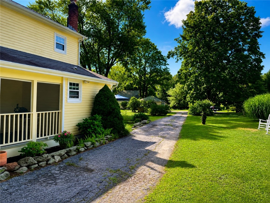808 Ten Rod Road