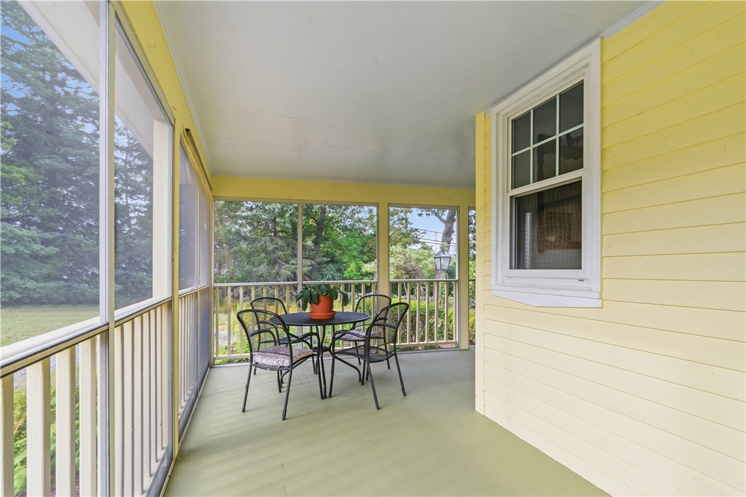 808 Ten Rod Road