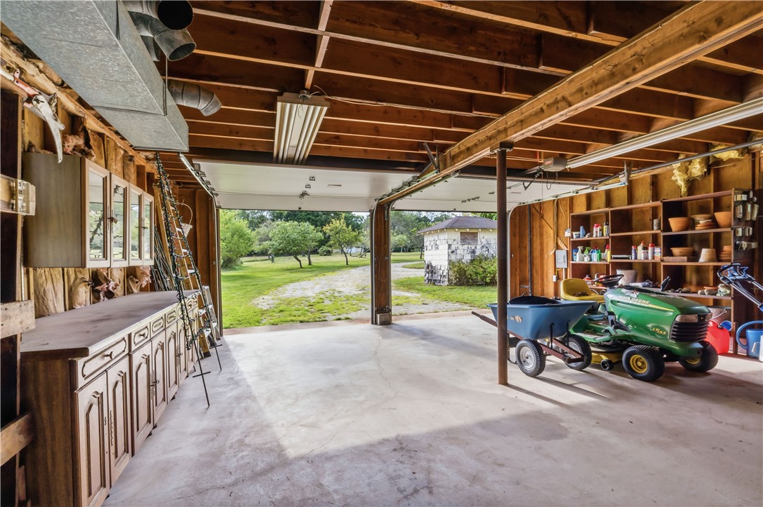 808 Ten Rod Road