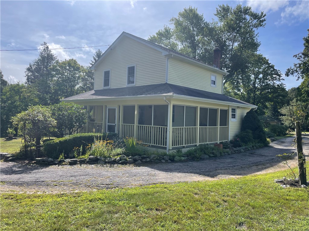 808 Ten Rod Road