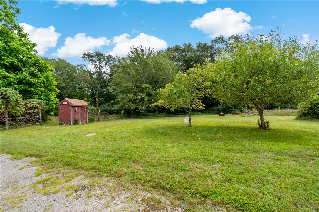 808 Ten Rod Road