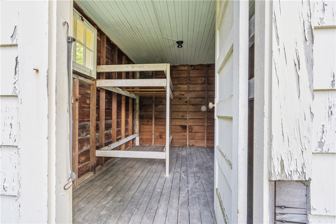 808 Ten Rod Road