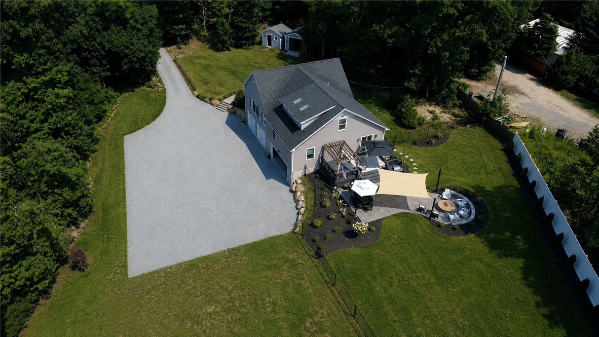 95 Buttonwoods Road