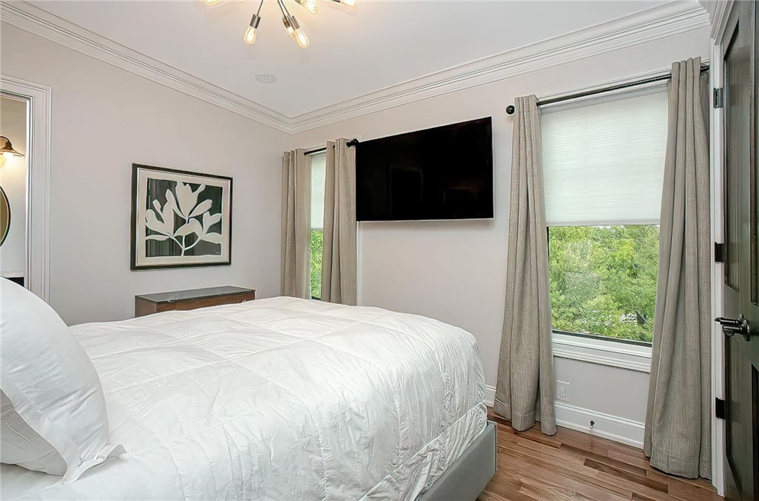 6 Honey Pot Hook Road