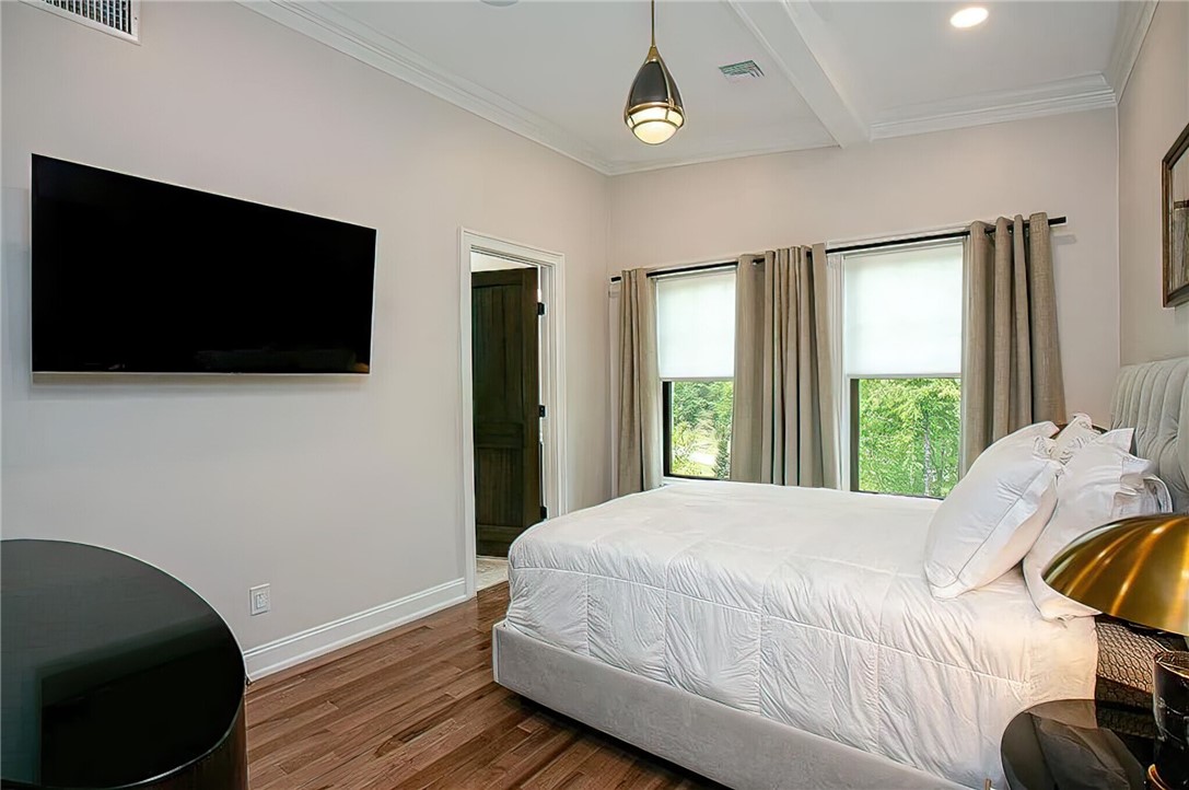 6 Honey Pot Hook Road