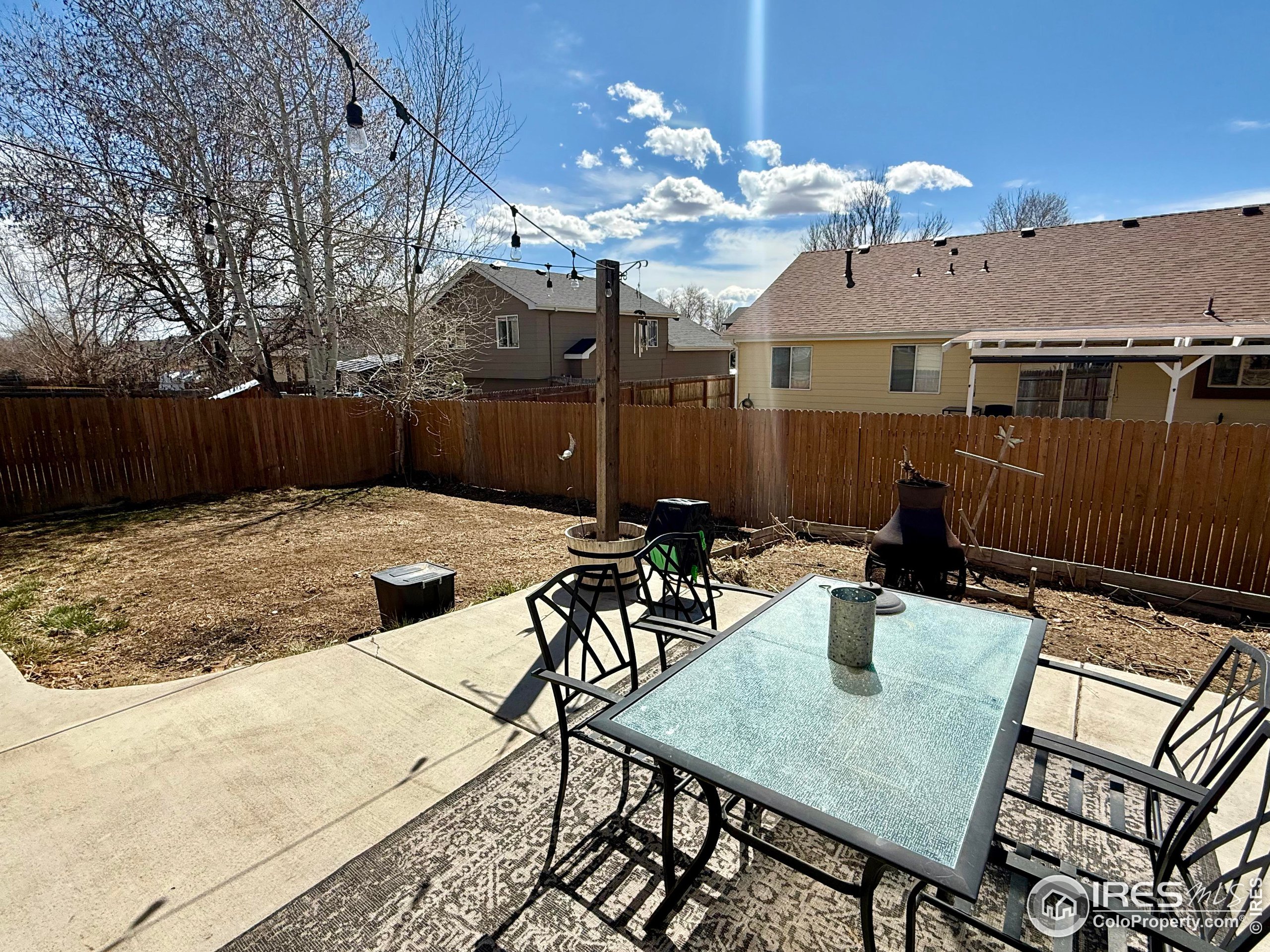 326 Riviera Ln