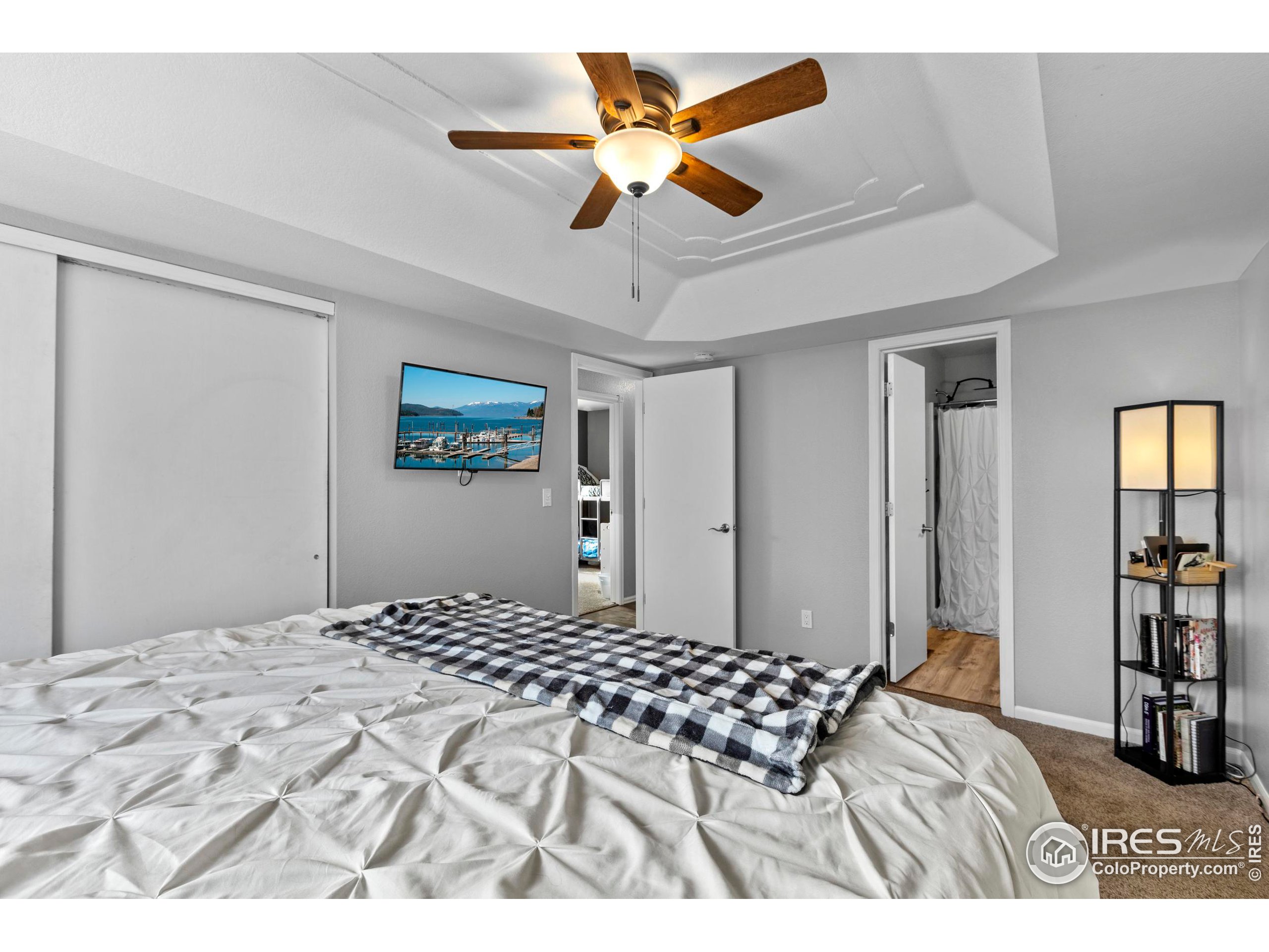 326 Riviera Ln