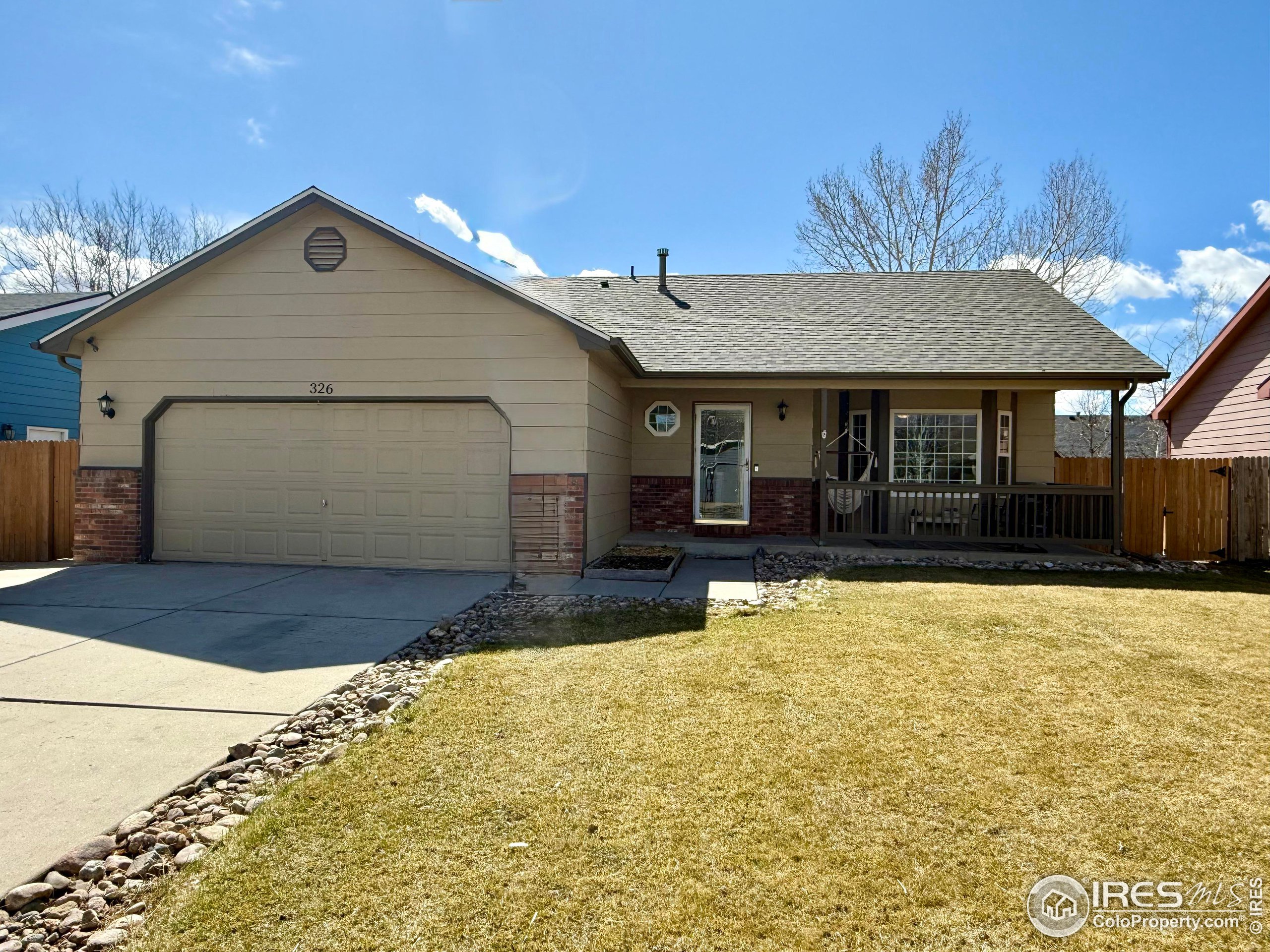326 Riviera Ln