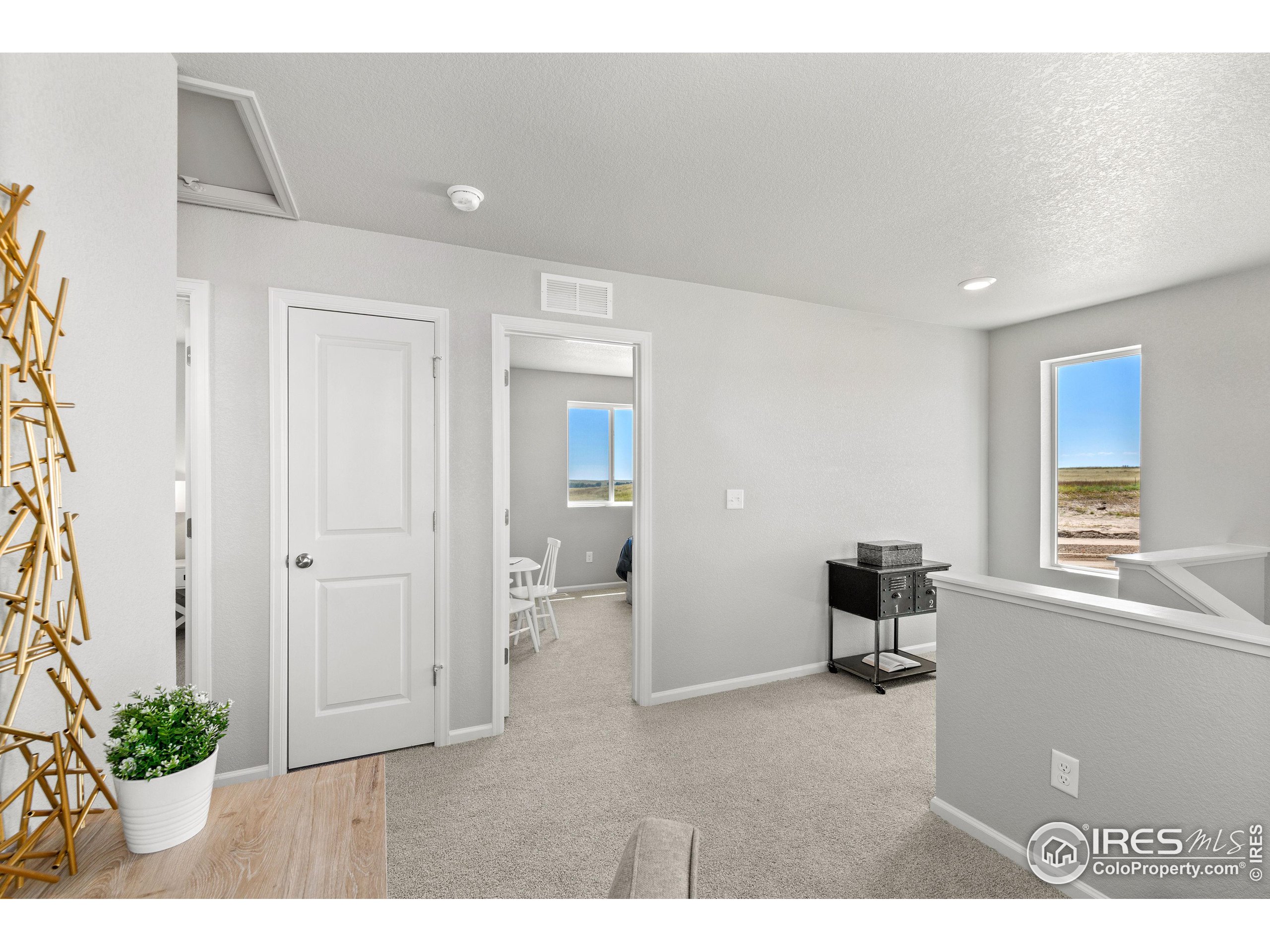 3381 Barkwood Dr