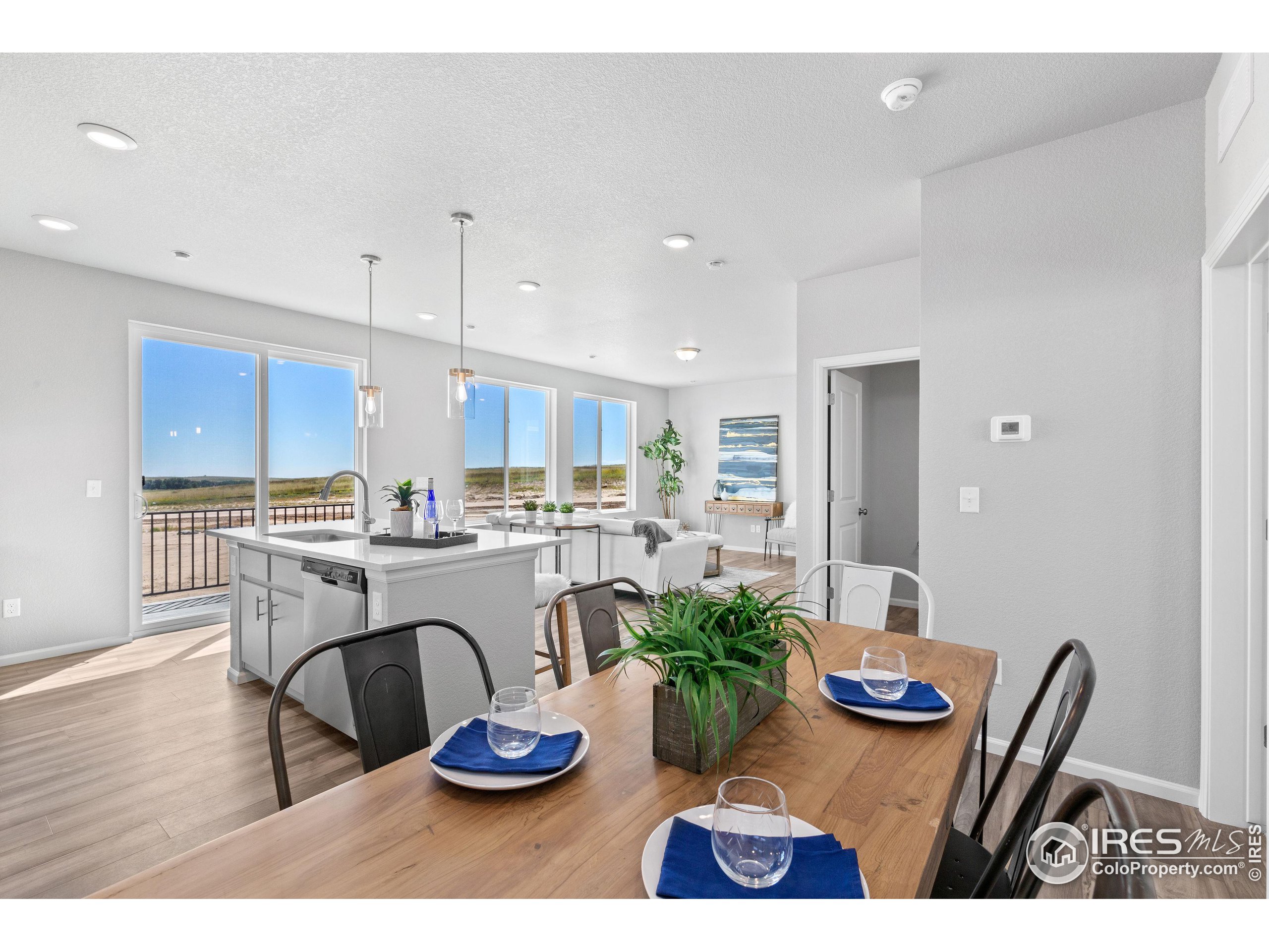 3381 Barkwood Dr