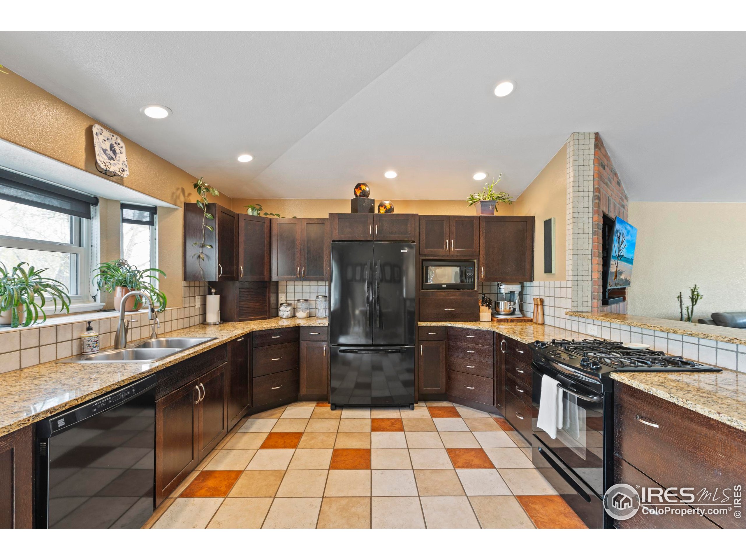 381 Bobcat Dr