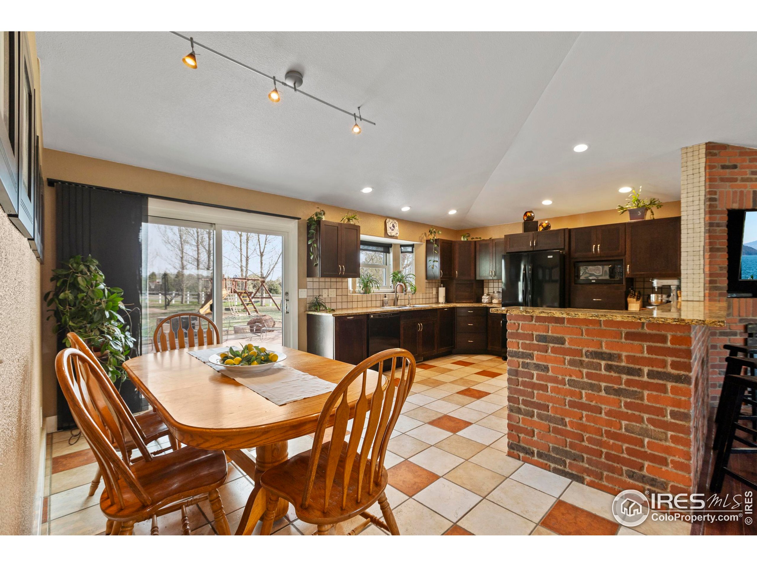 381 Bobcat Dr