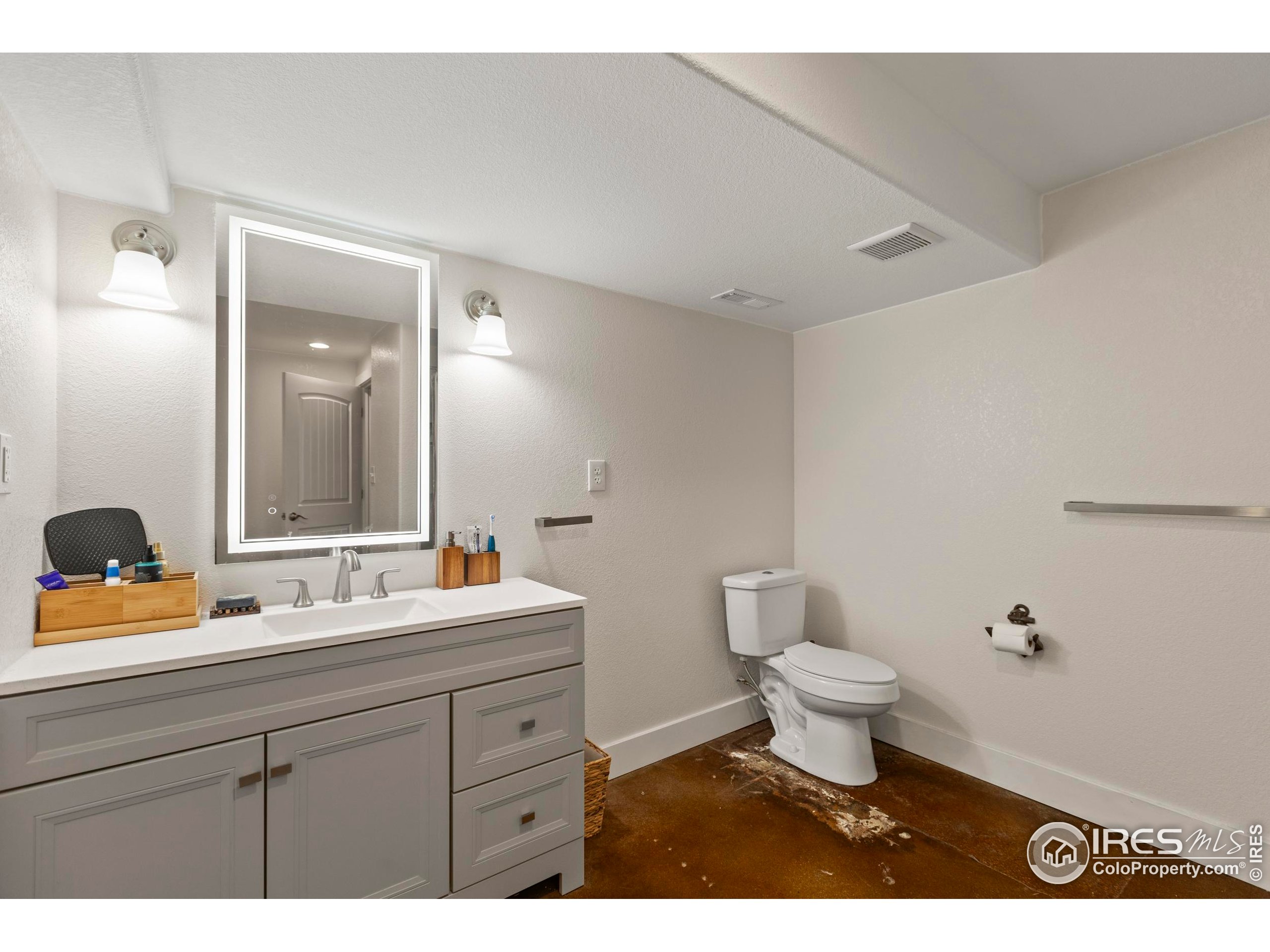 381 Bobcat Dr