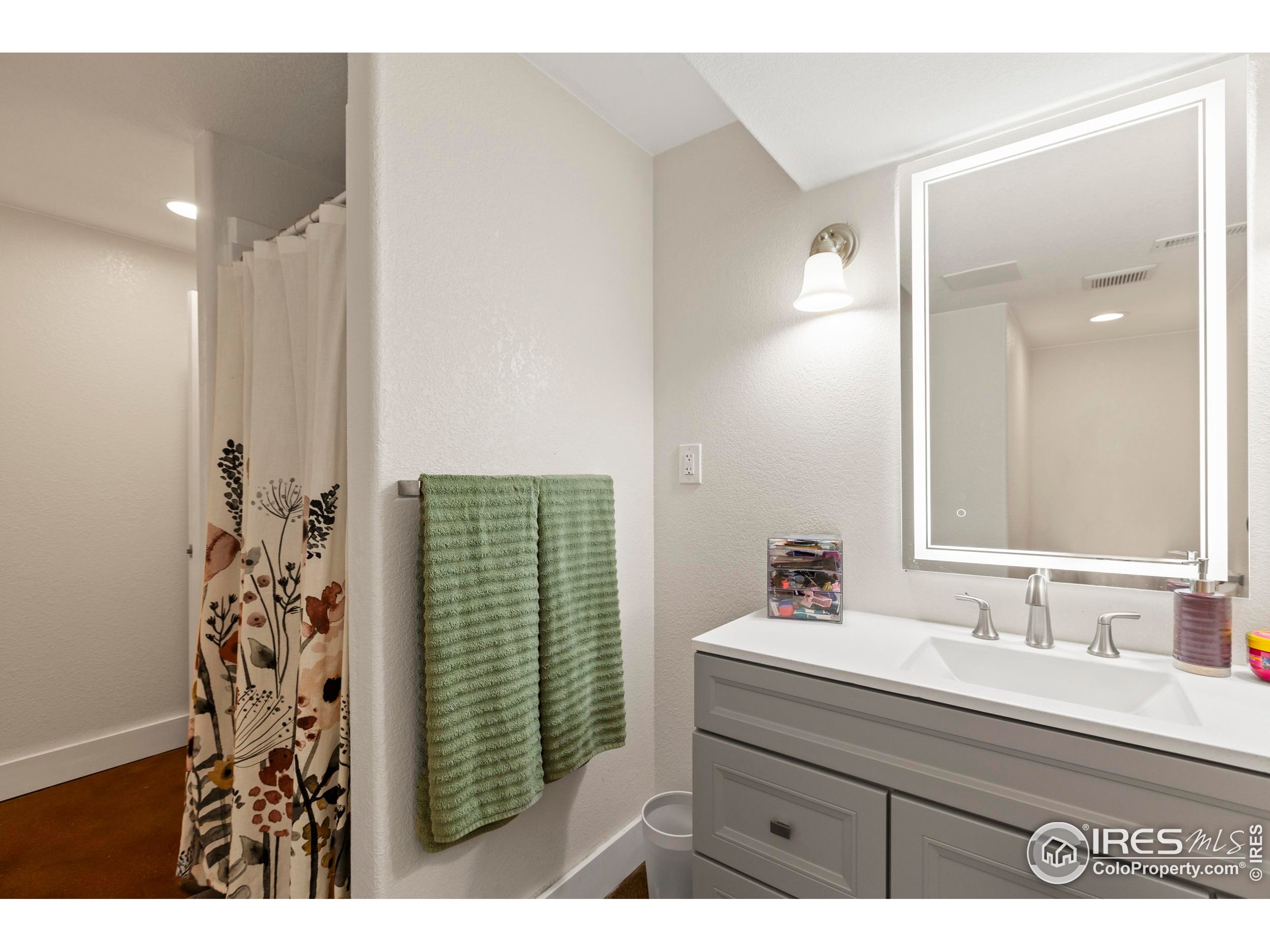 381 Bobcat Dr