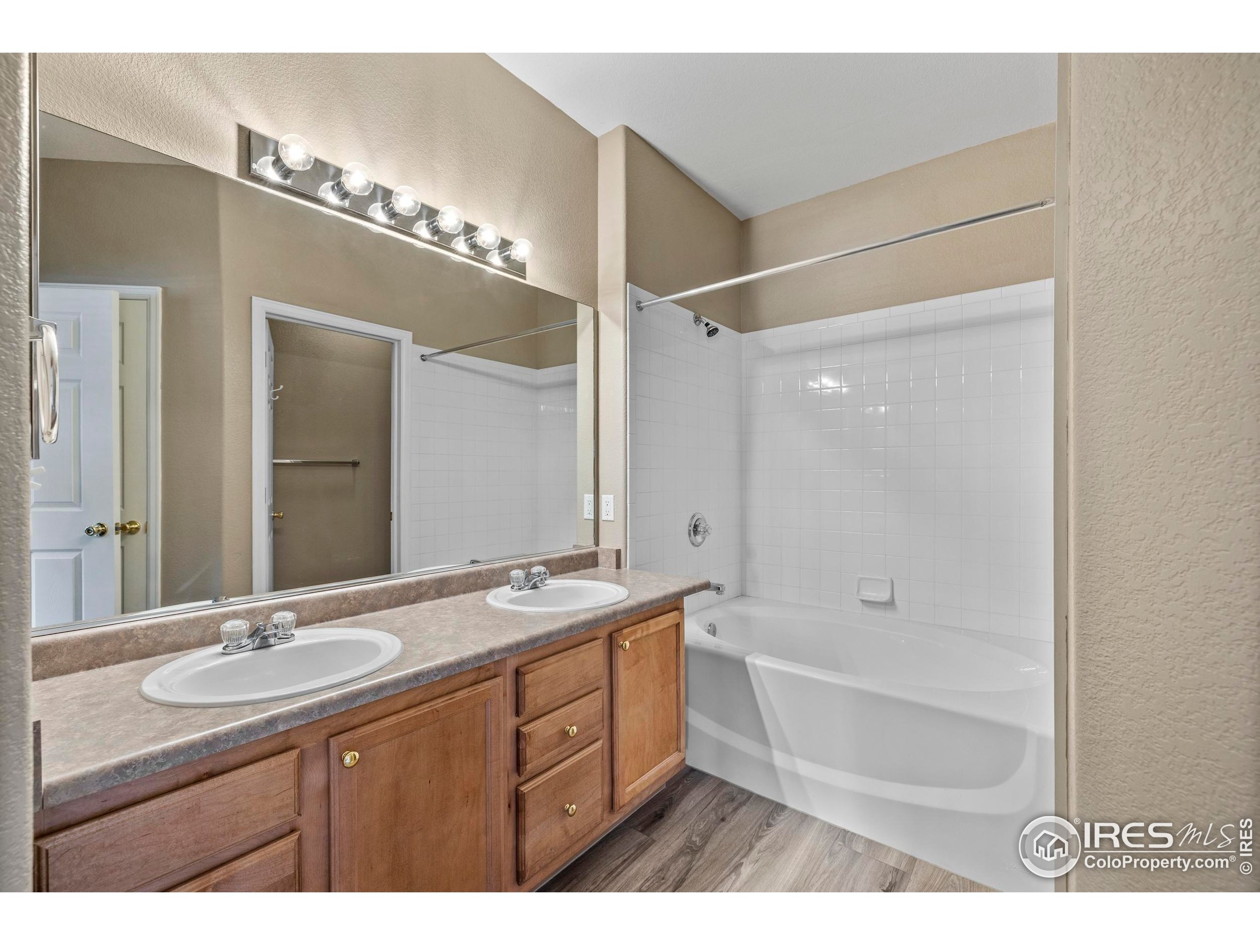 5151 W 29th St 1204
