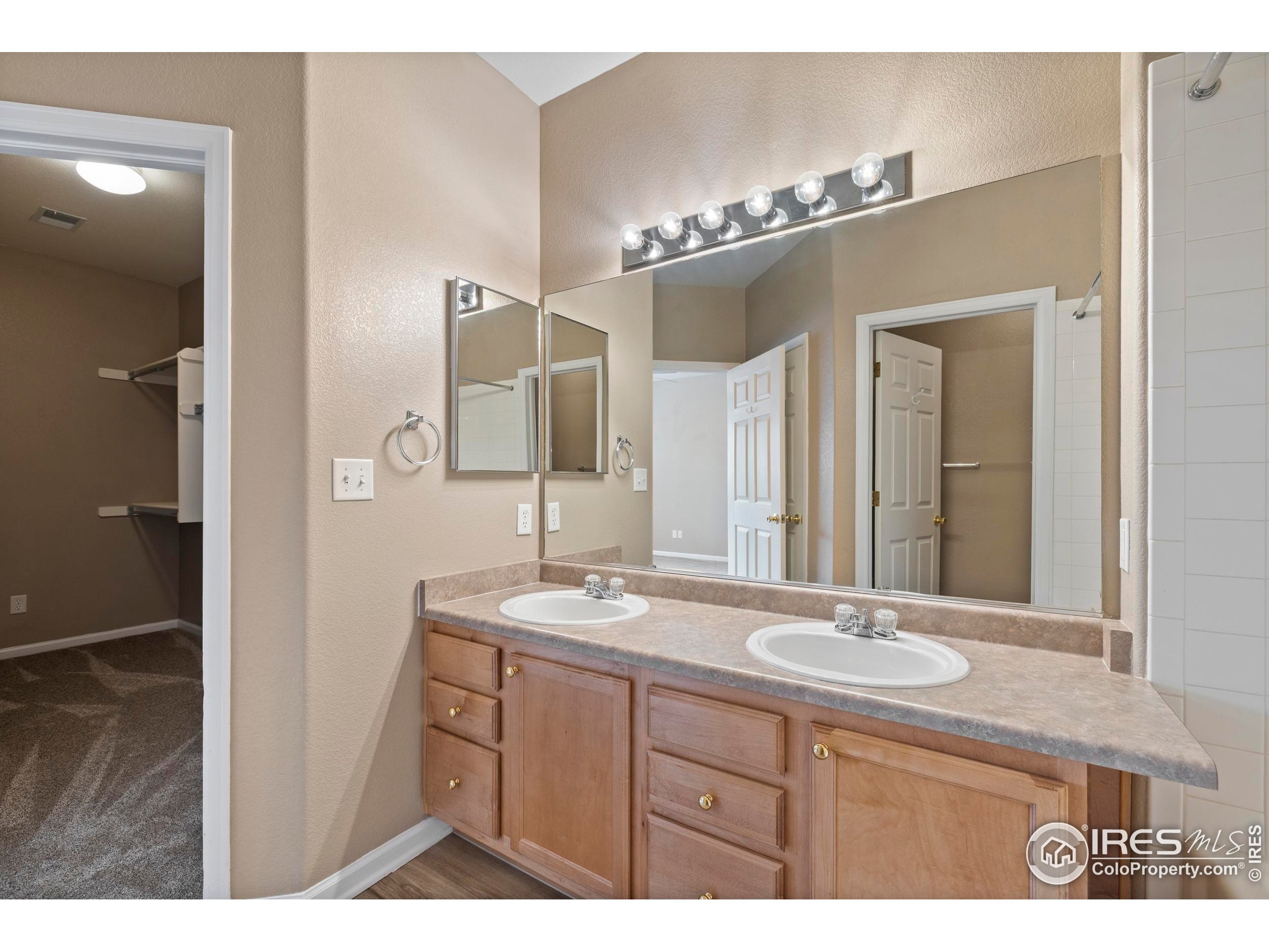 5151 W 29th St 1204