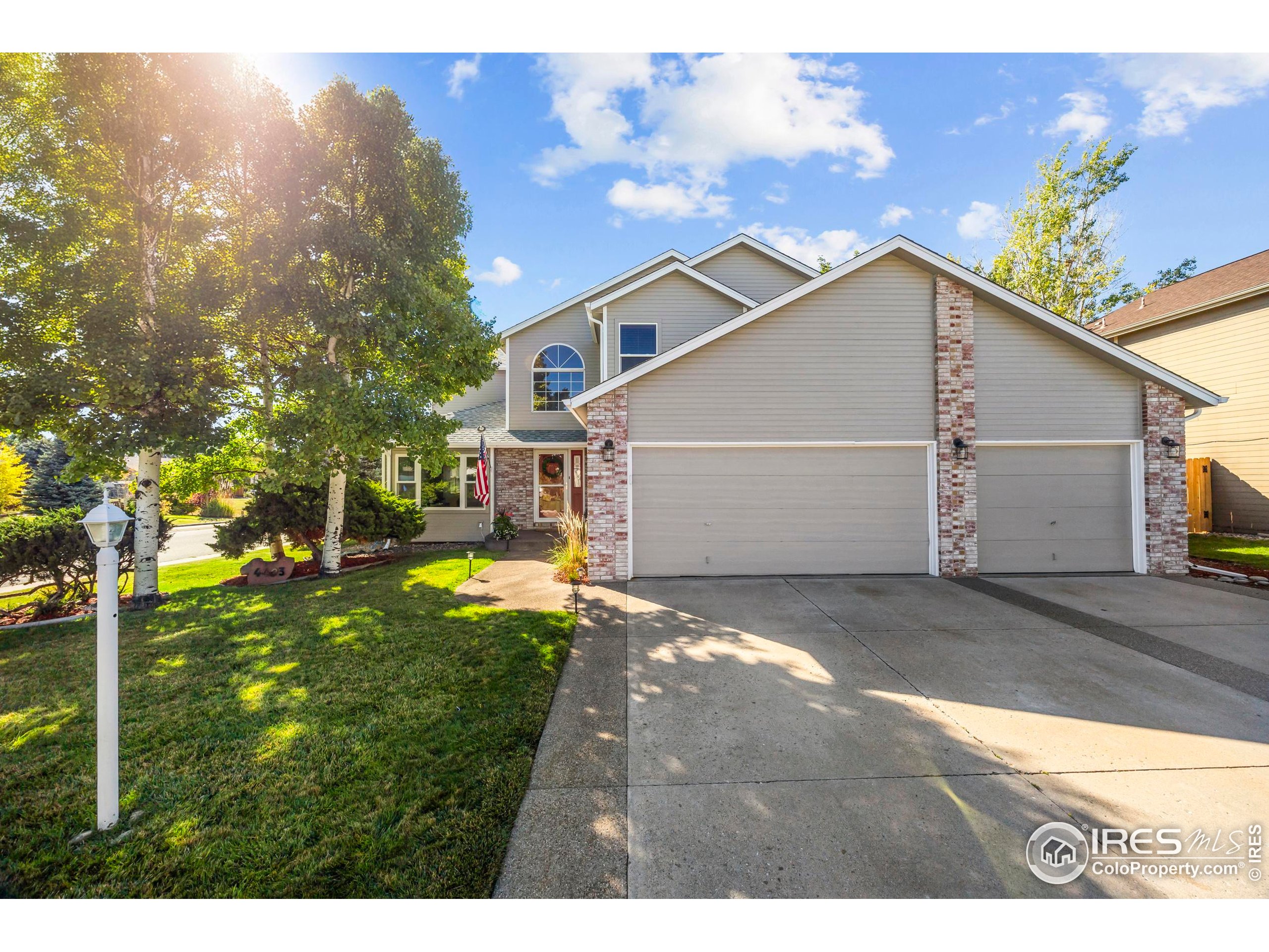 4403 Shubert Dr