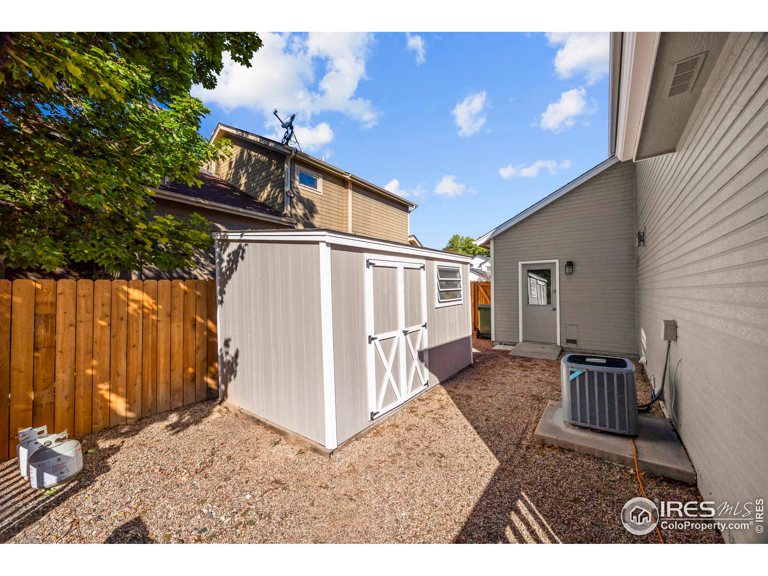 4403 Shubert Dr