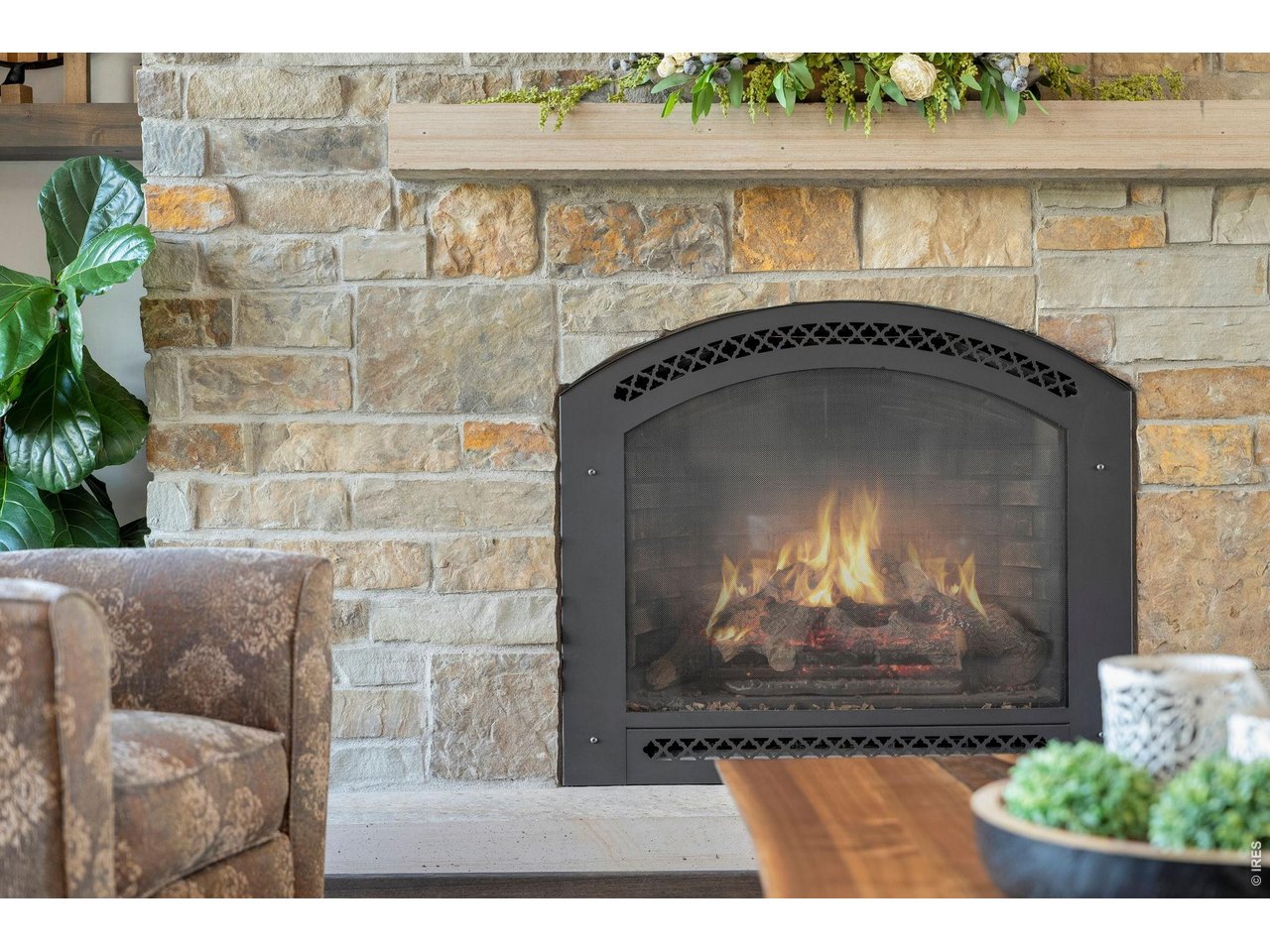 4252 Mountain Shadow Way