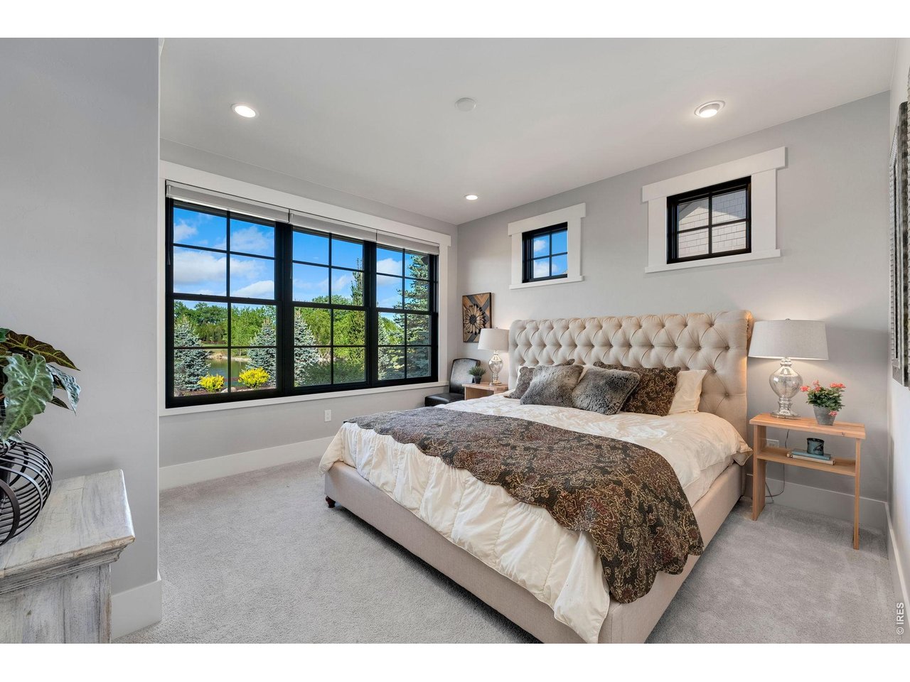 4252 Mountain Shadow Way