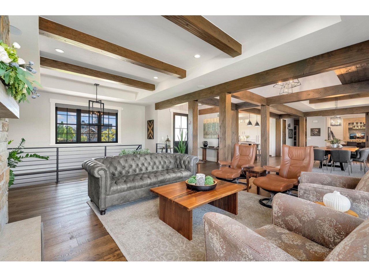 4252 Mountain Shadow Way