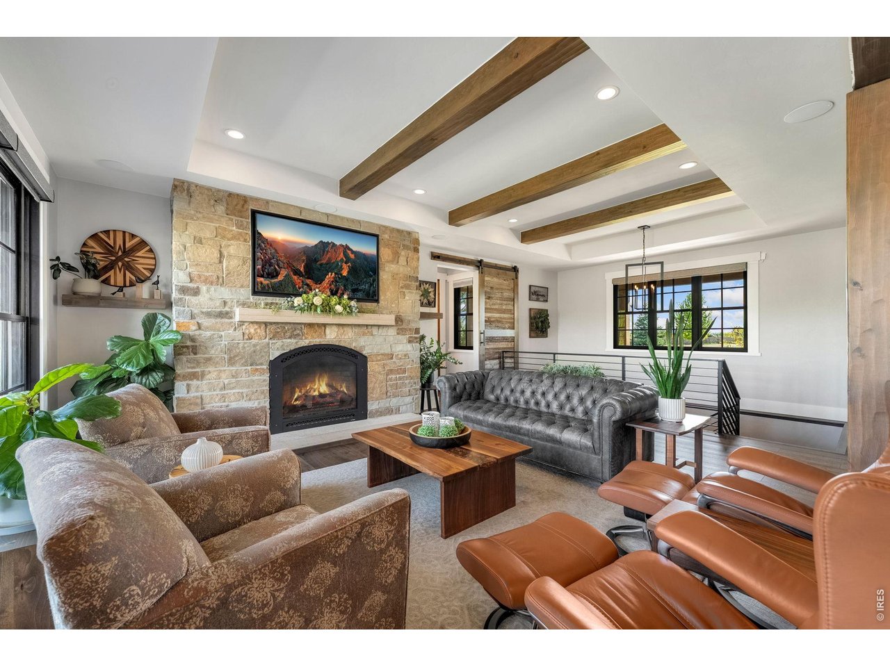 4252 Mountain Shadow Way