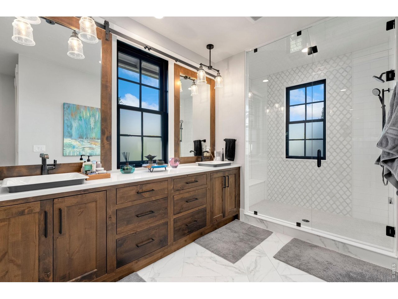 4252 Mountain Shadow Way