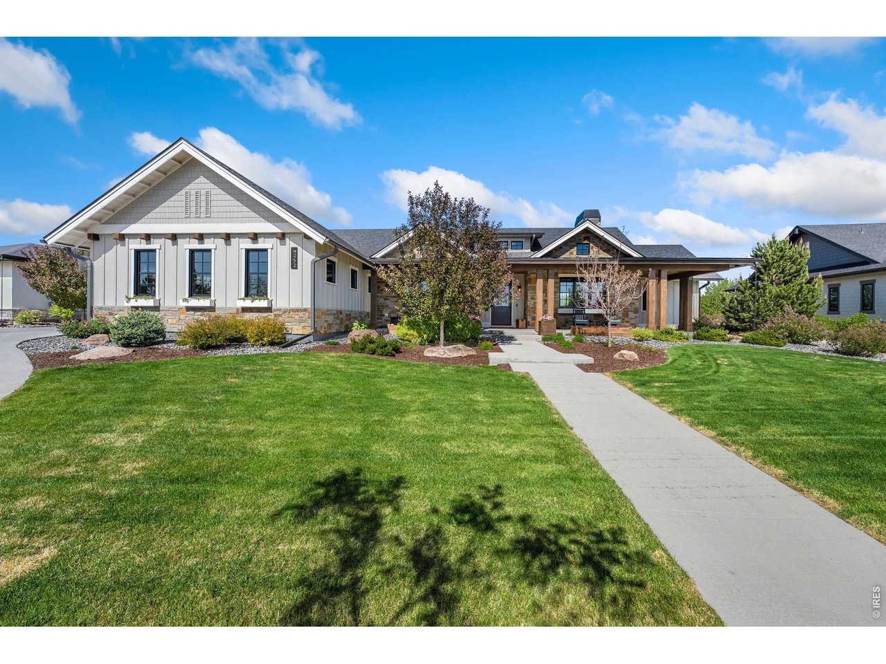 4252 Mountain Shadow Way