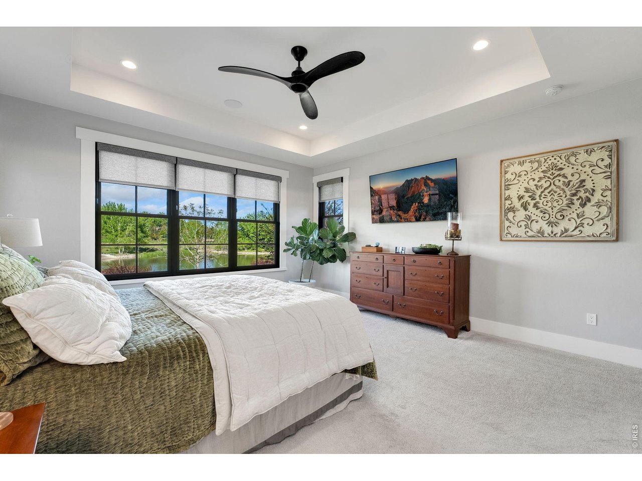 4252 Mountain Shadow Way