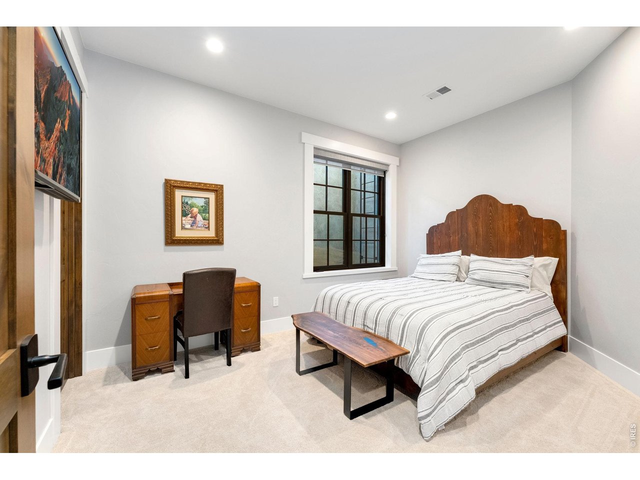 4252 Mountain Shadow Way