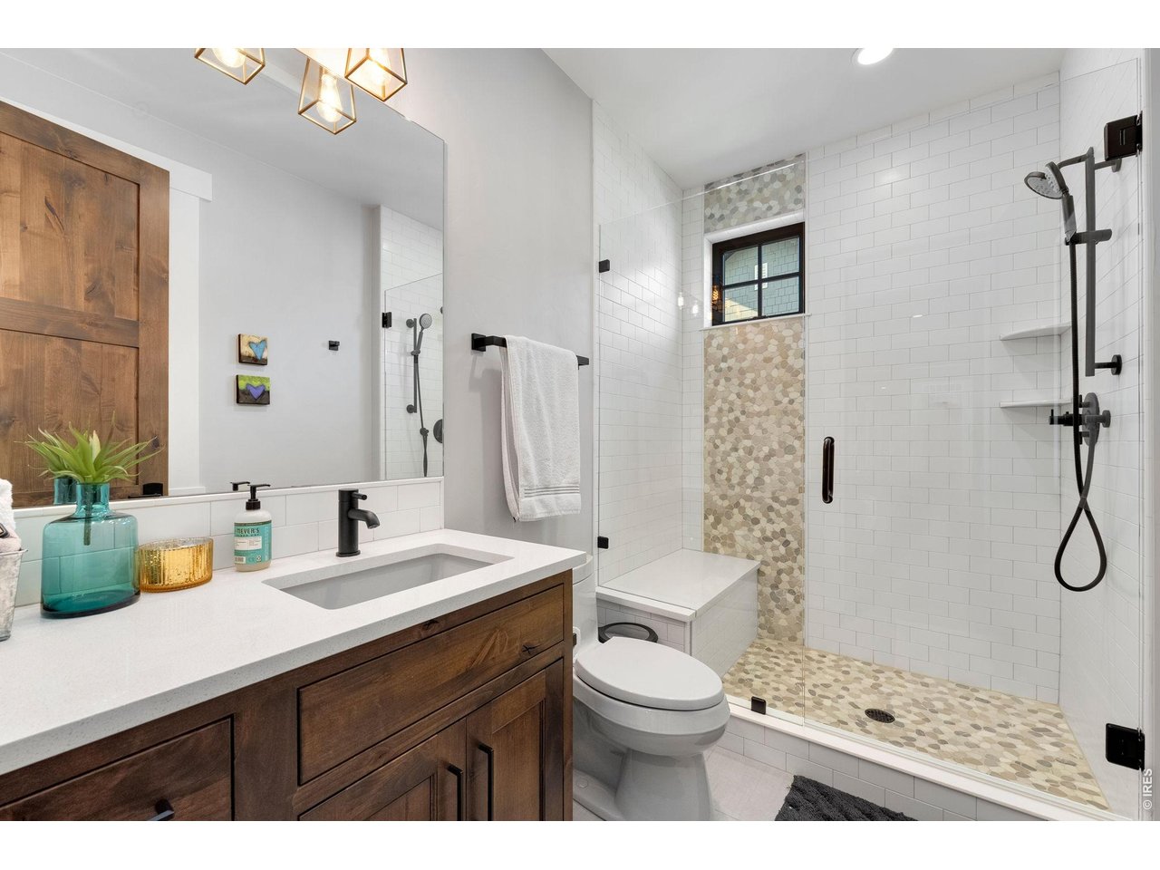 4252 Mountain Shadow Way