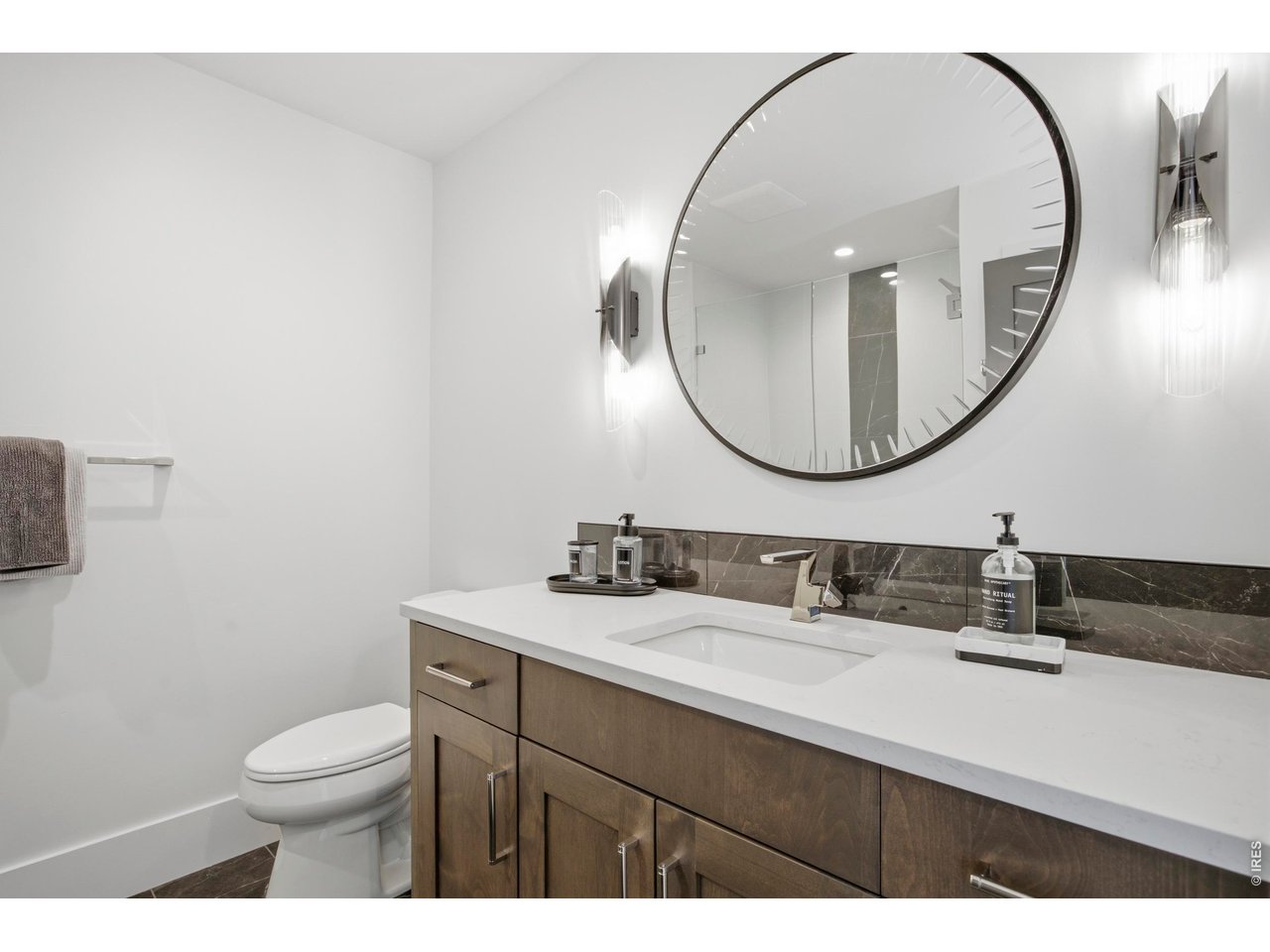 6358 Foundry Ct