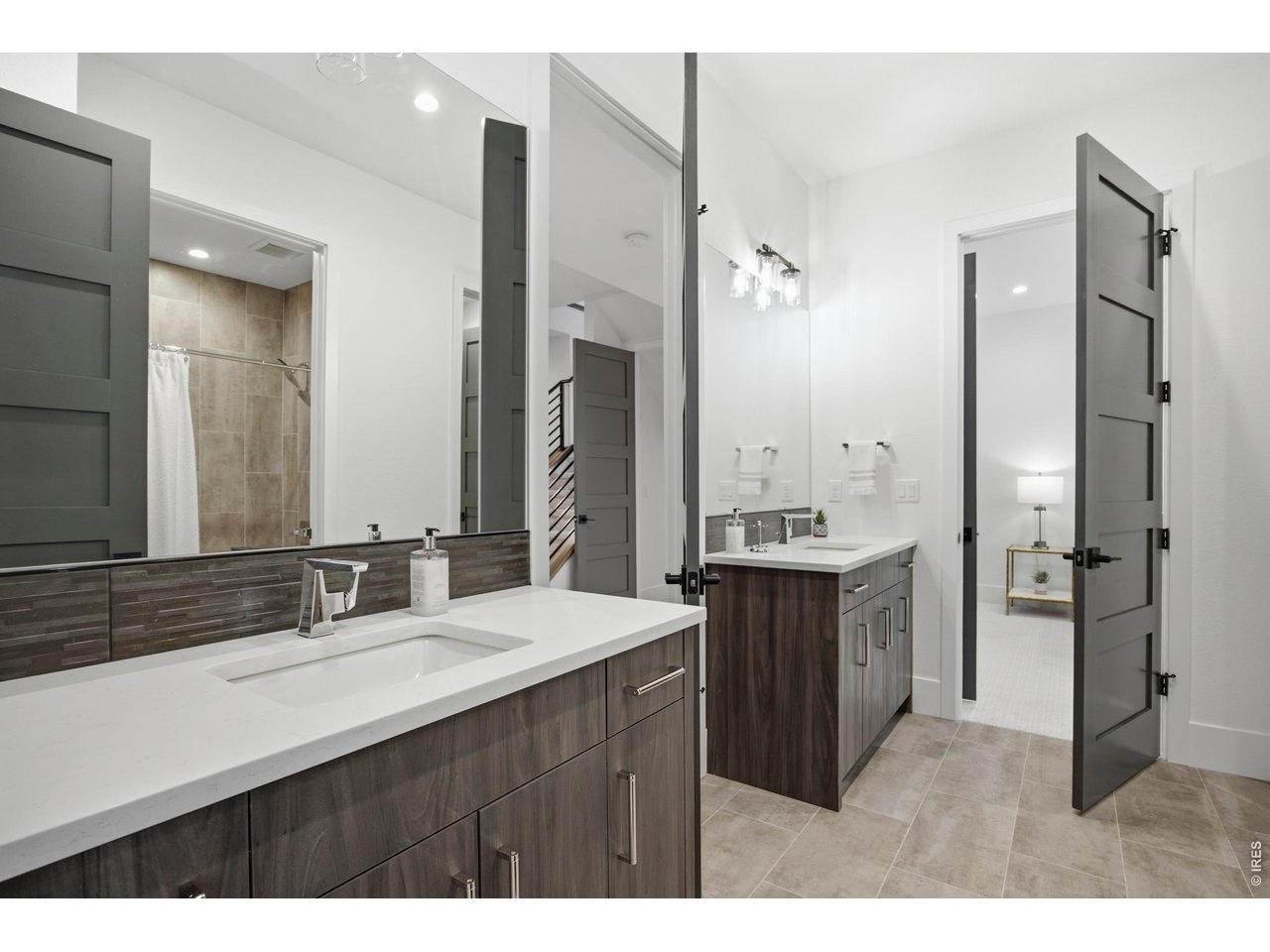 6358 Foundry Ct