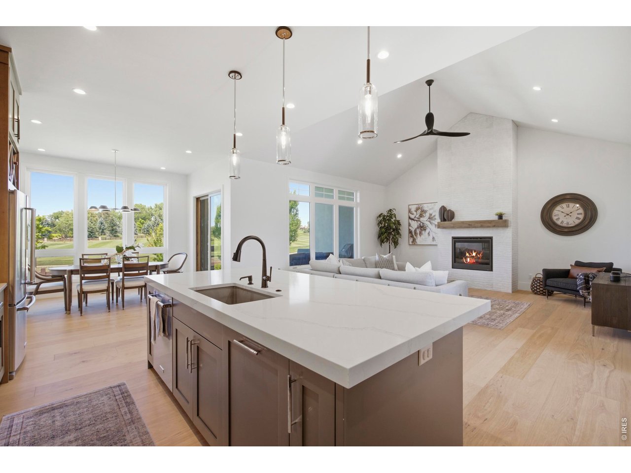 6358 Foundry Ct