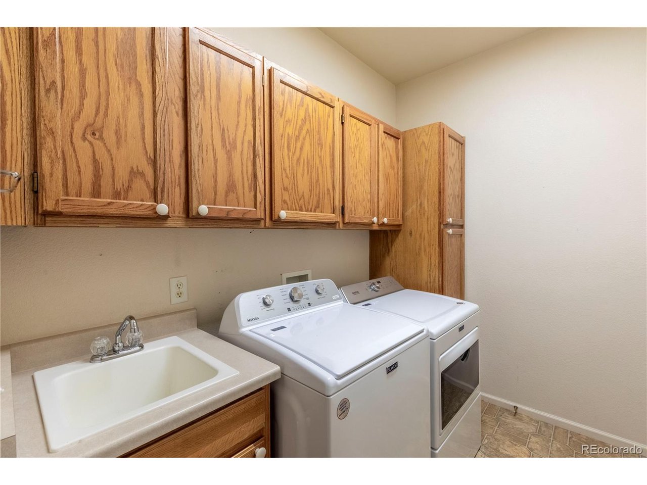 3498 Cheetah Dr