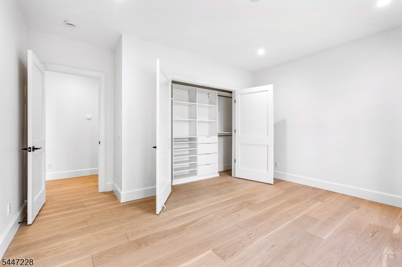 11 Florham Ave