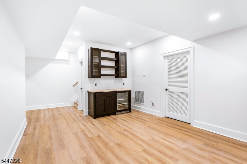 11 Florham Ave