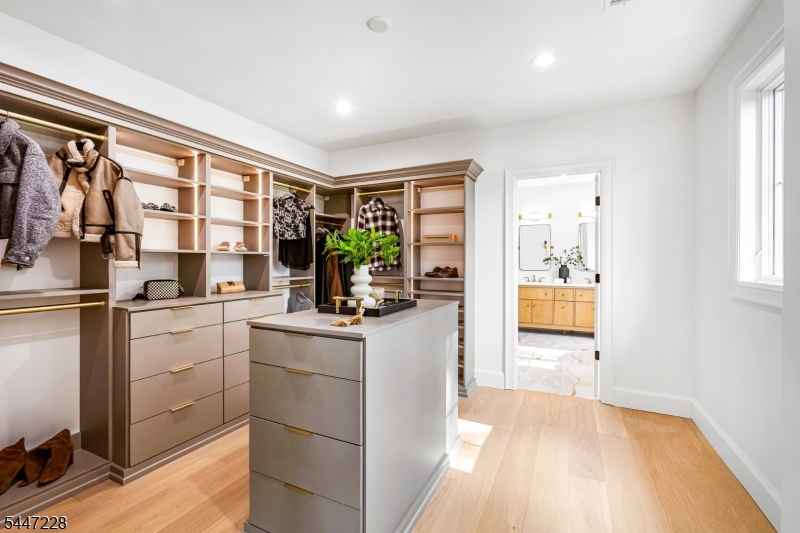 11 Florham Ave