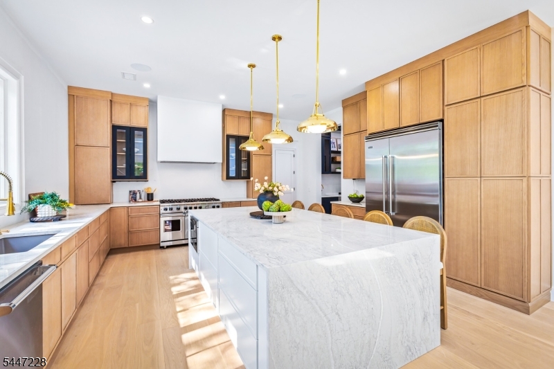 11 Florham Ave