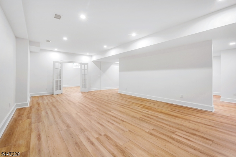 11 Florham Ave