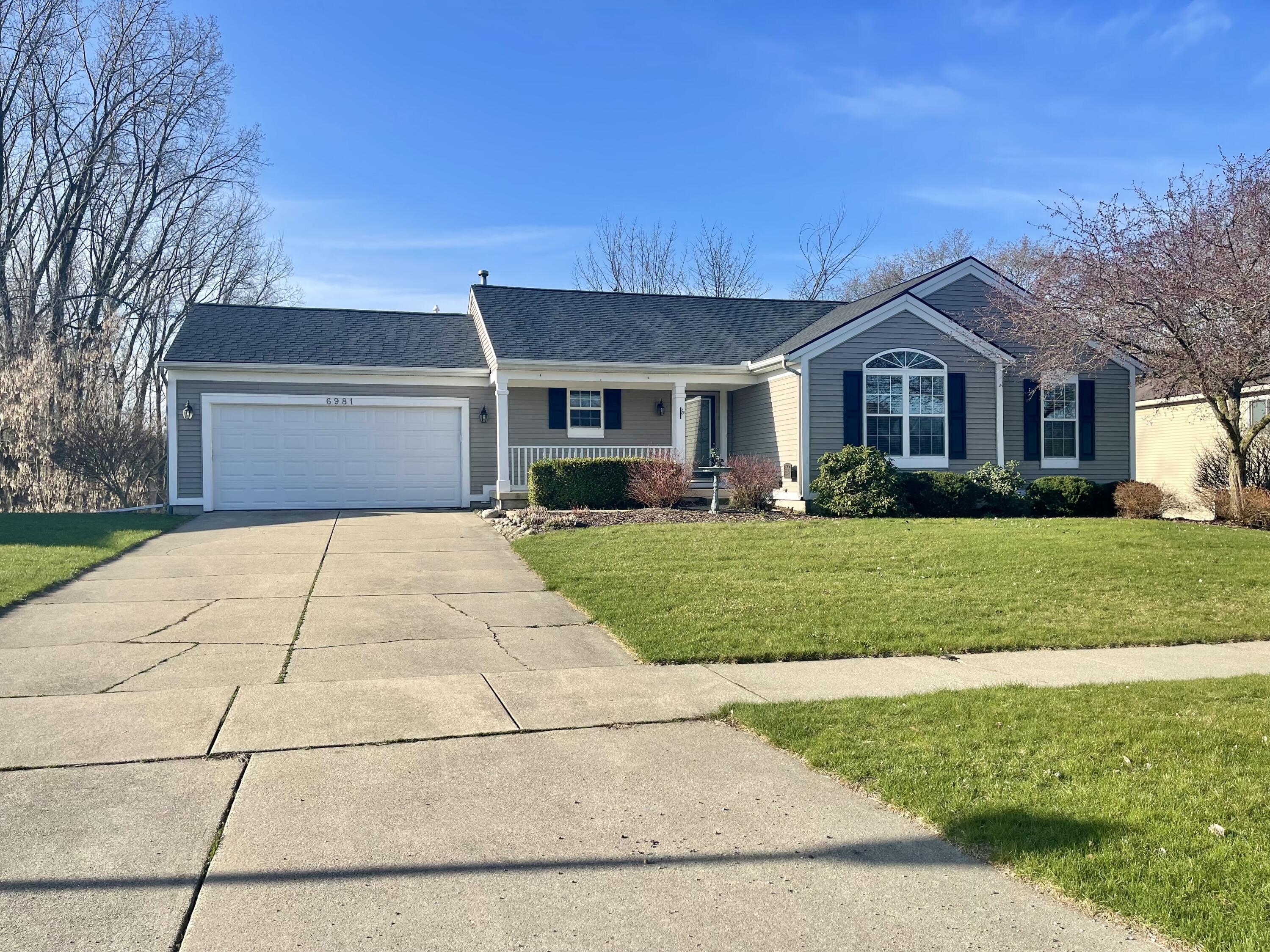 6981 Lake Bluff Drive NE