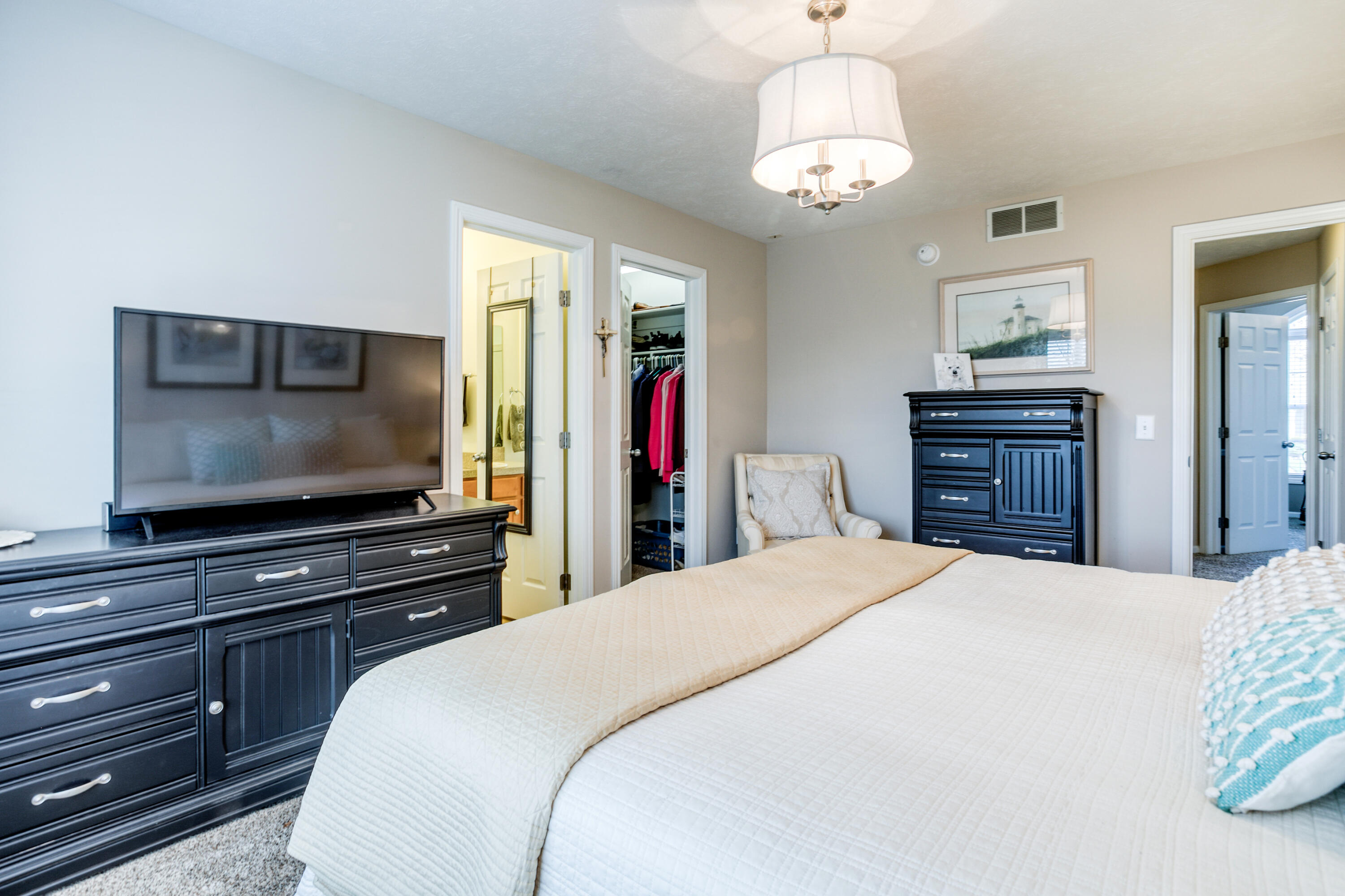 6981 Lake Bluff Drive NE