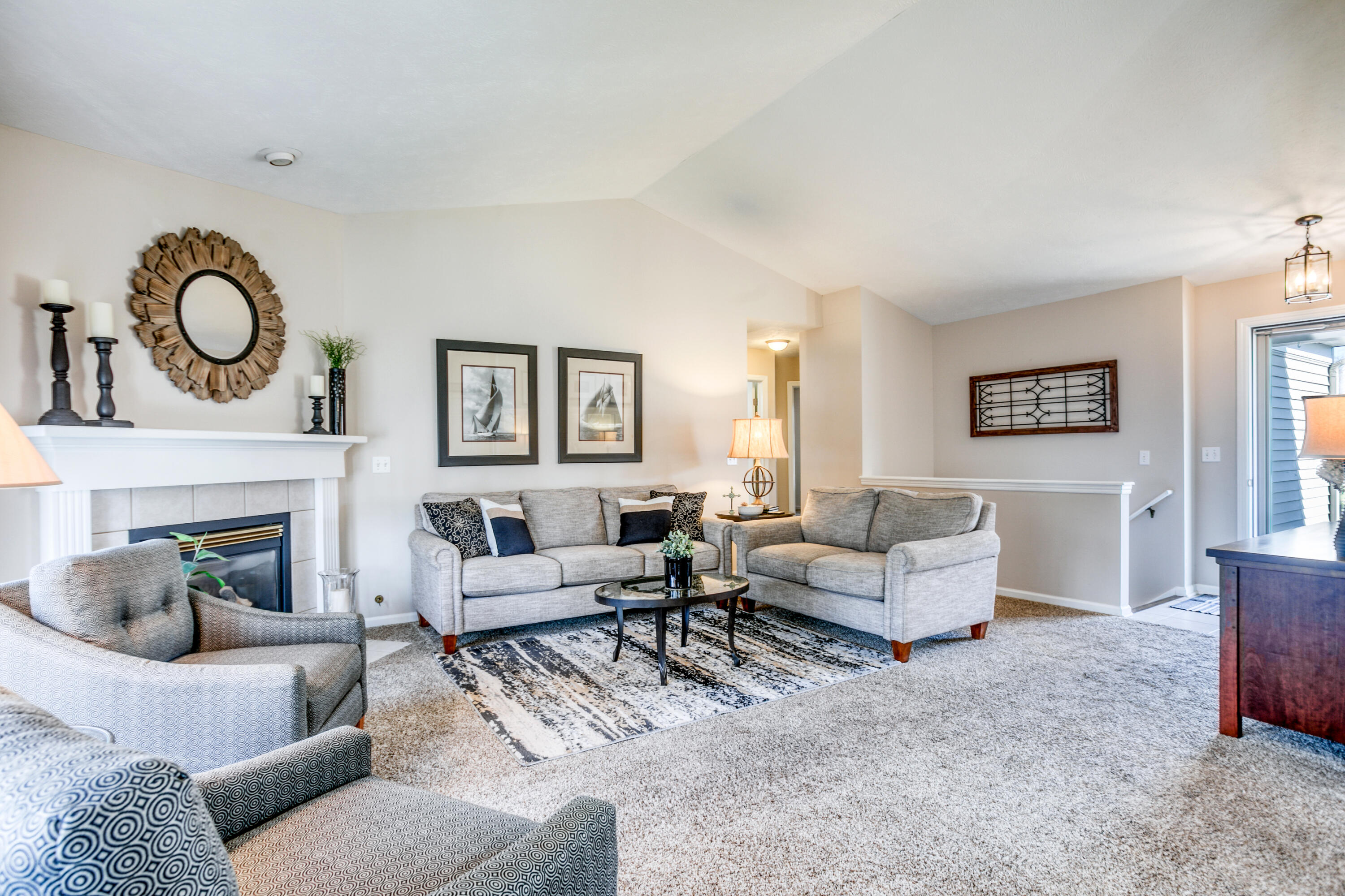 6981 Lake Bluff Drive NE