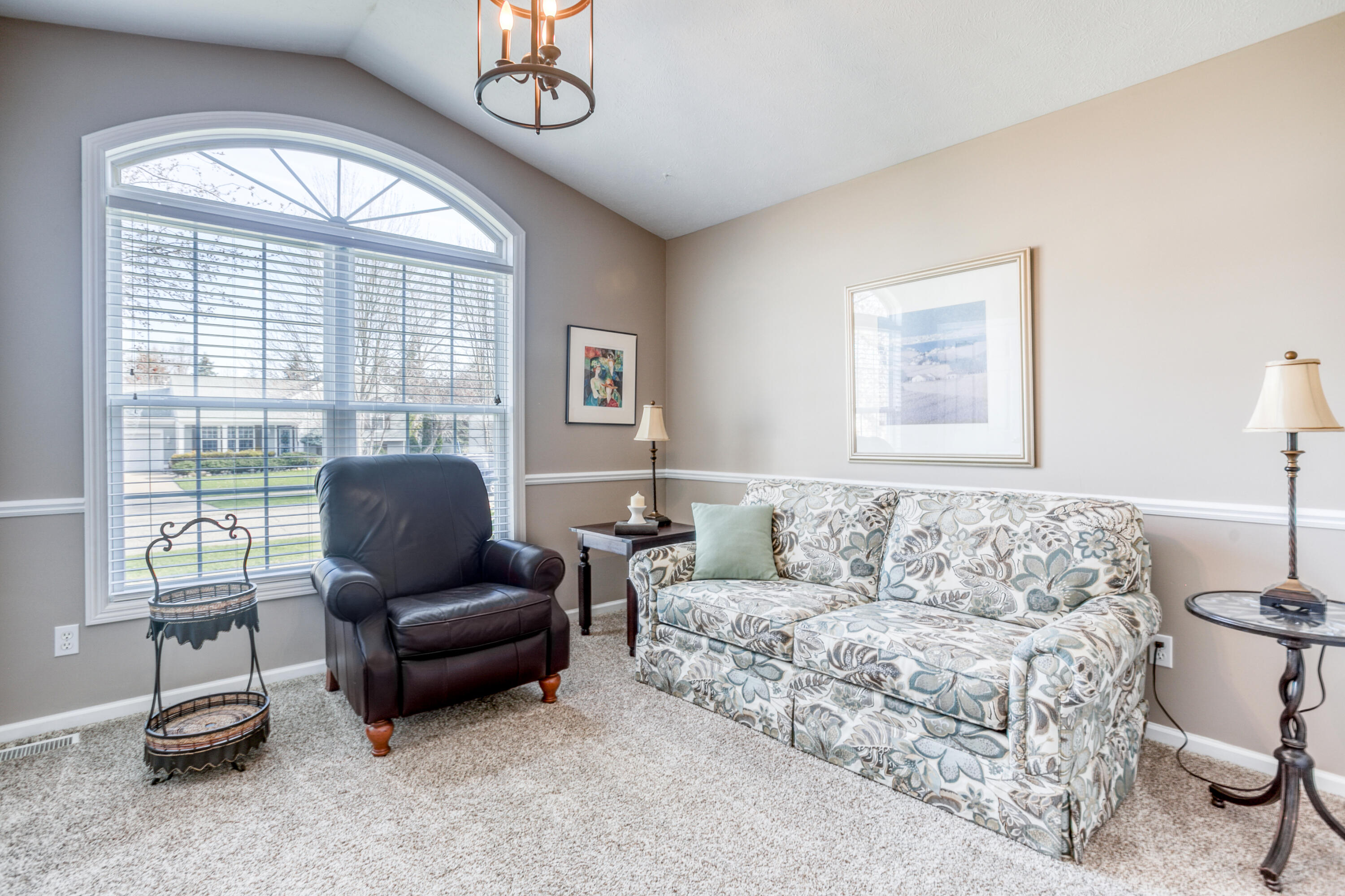 6981 Lake Bluff Drive NE