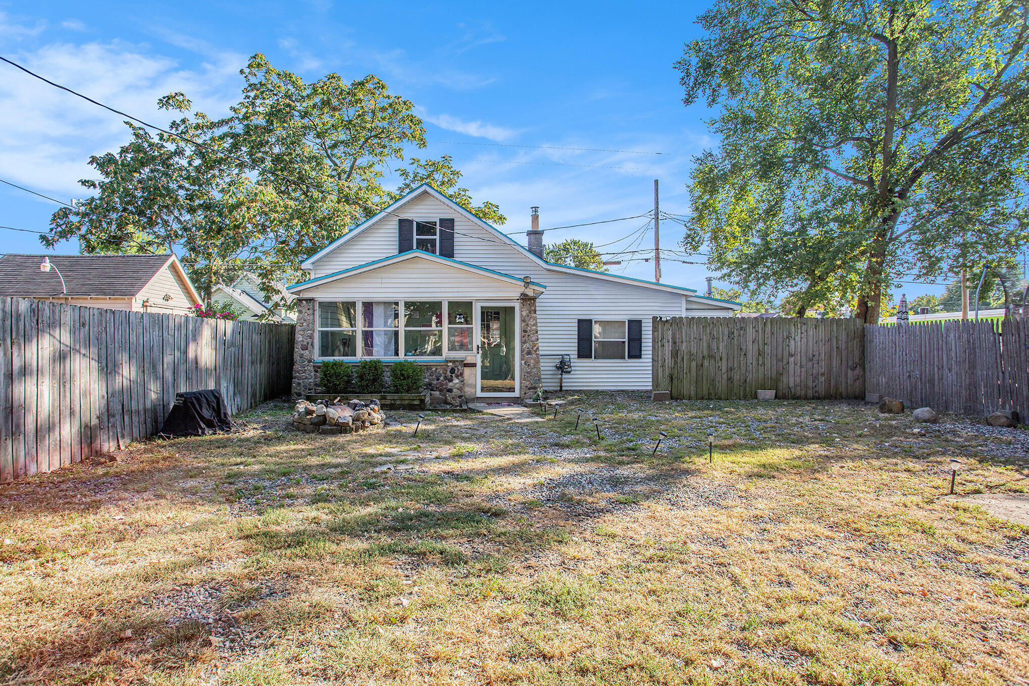 1252 Rathbone Street SW