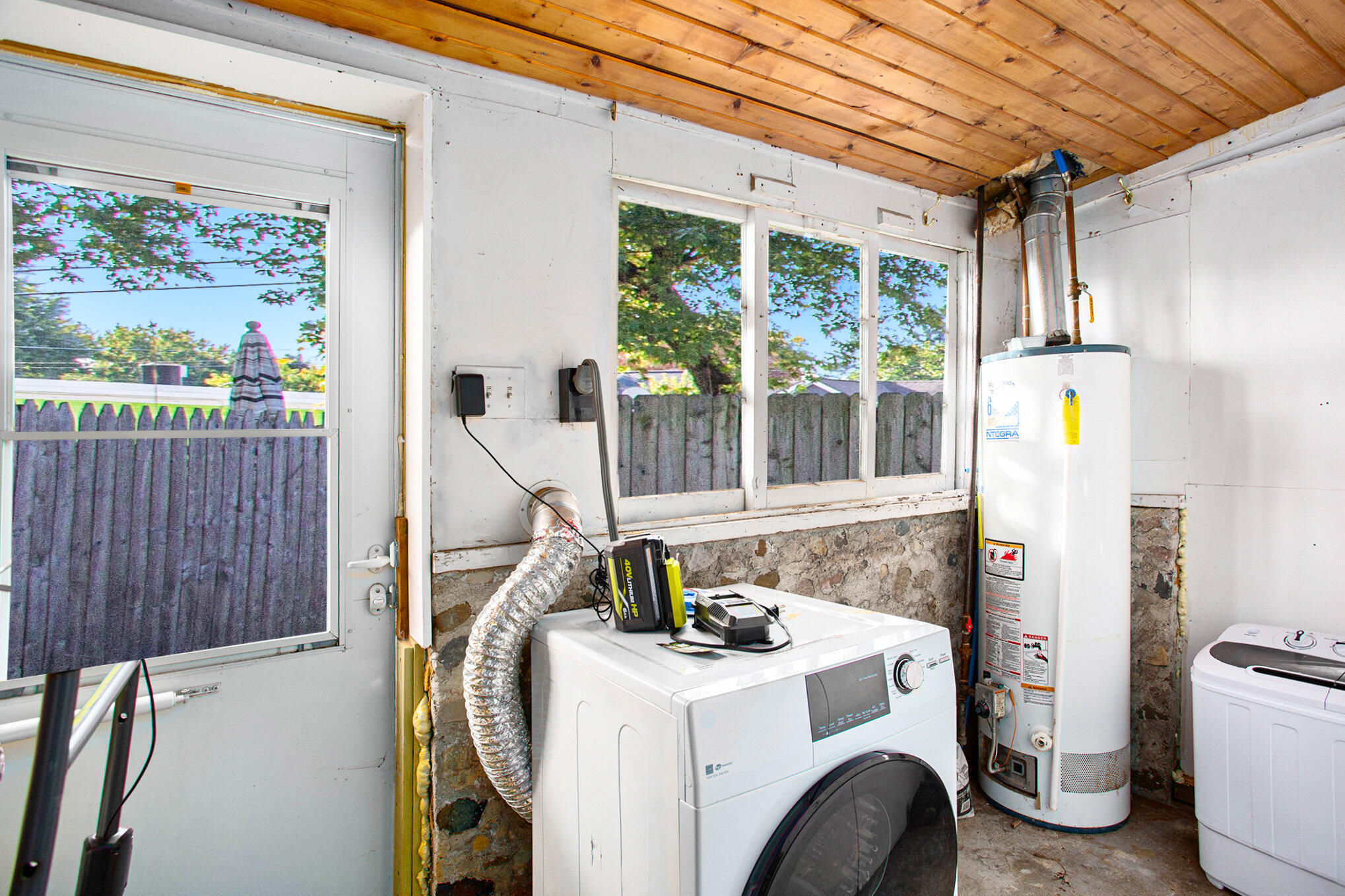 1252 Rathbone Street SW