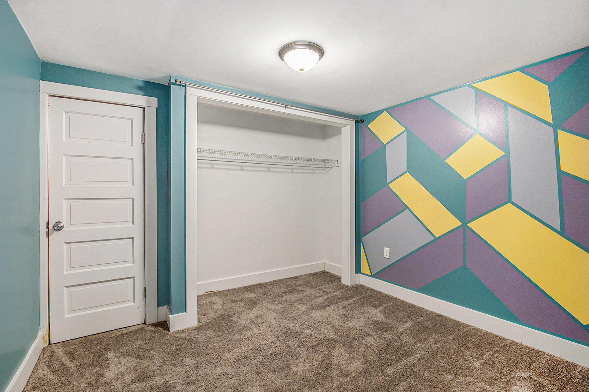 2035 Palace Avenue SW